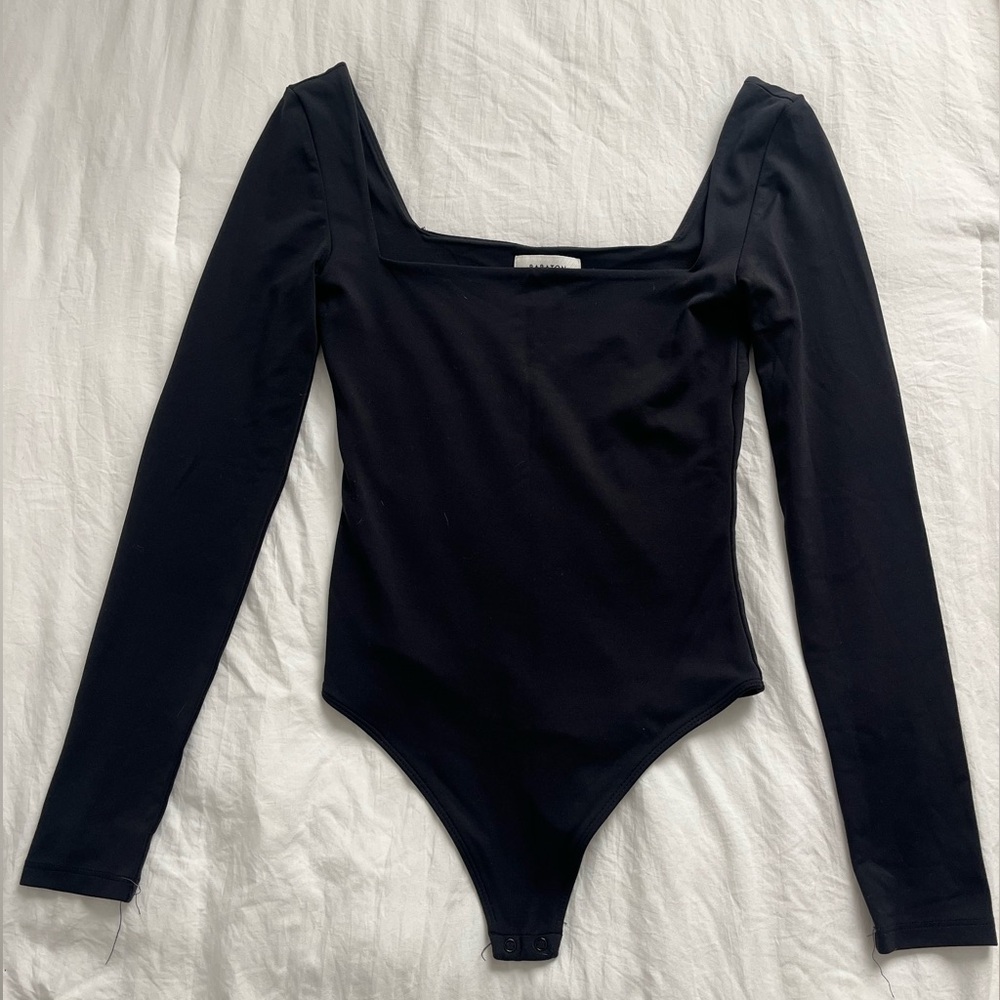 Aritzia Babaton square neck black long sleeve body suit